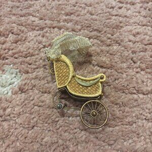 HOUSE of LOUIS NICHOLE Kurt Adler Resin VICTORIAN BABY CARRIAGE MISSING WHEELS